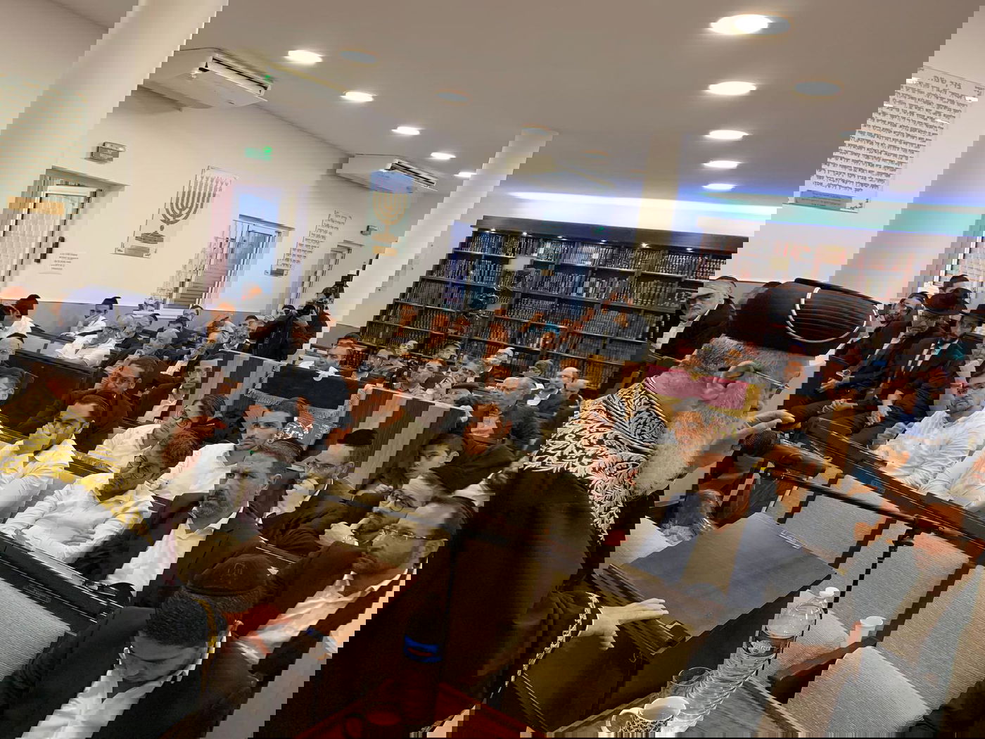 הראשל"צ הגר"י יוסף בצרפת: "זה הזמן לאחדות"