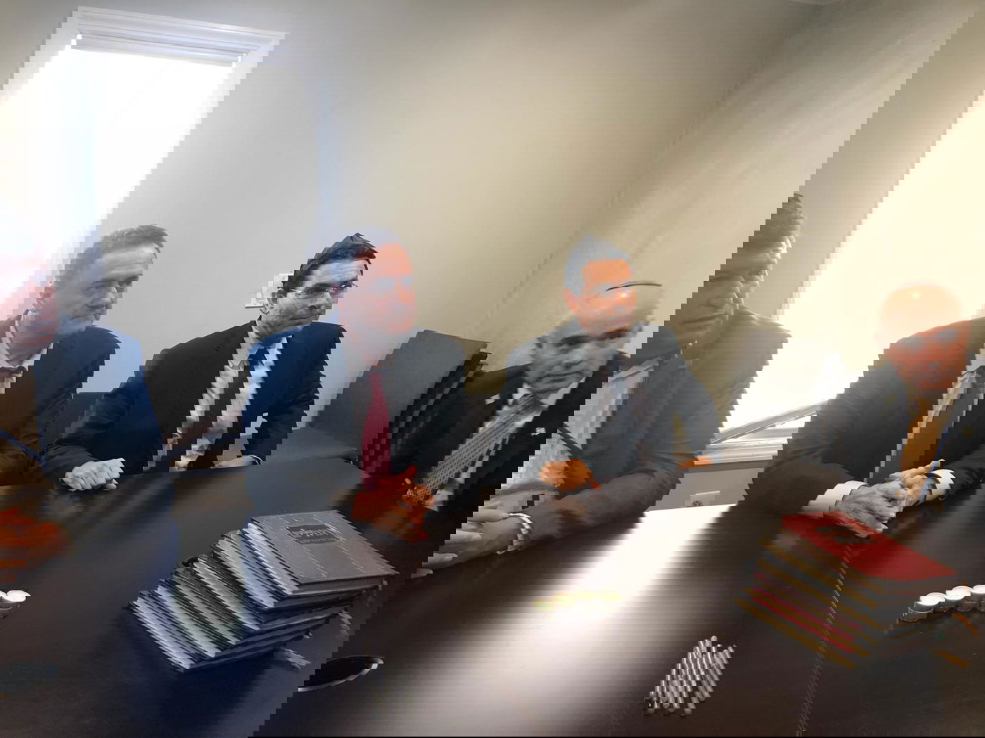 לפני הנאום באו"ם: שר החוץ בציון הרבי מליובאוויטש