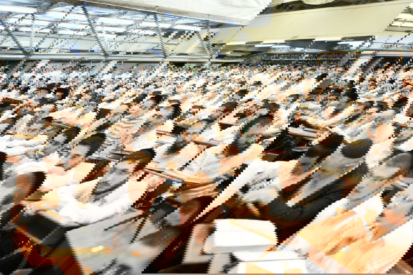 ערב יום הדין: אלפים הגיעו לשמוע את ראש הישיבה הגרי"ג אדלשטיין • תיעוד
