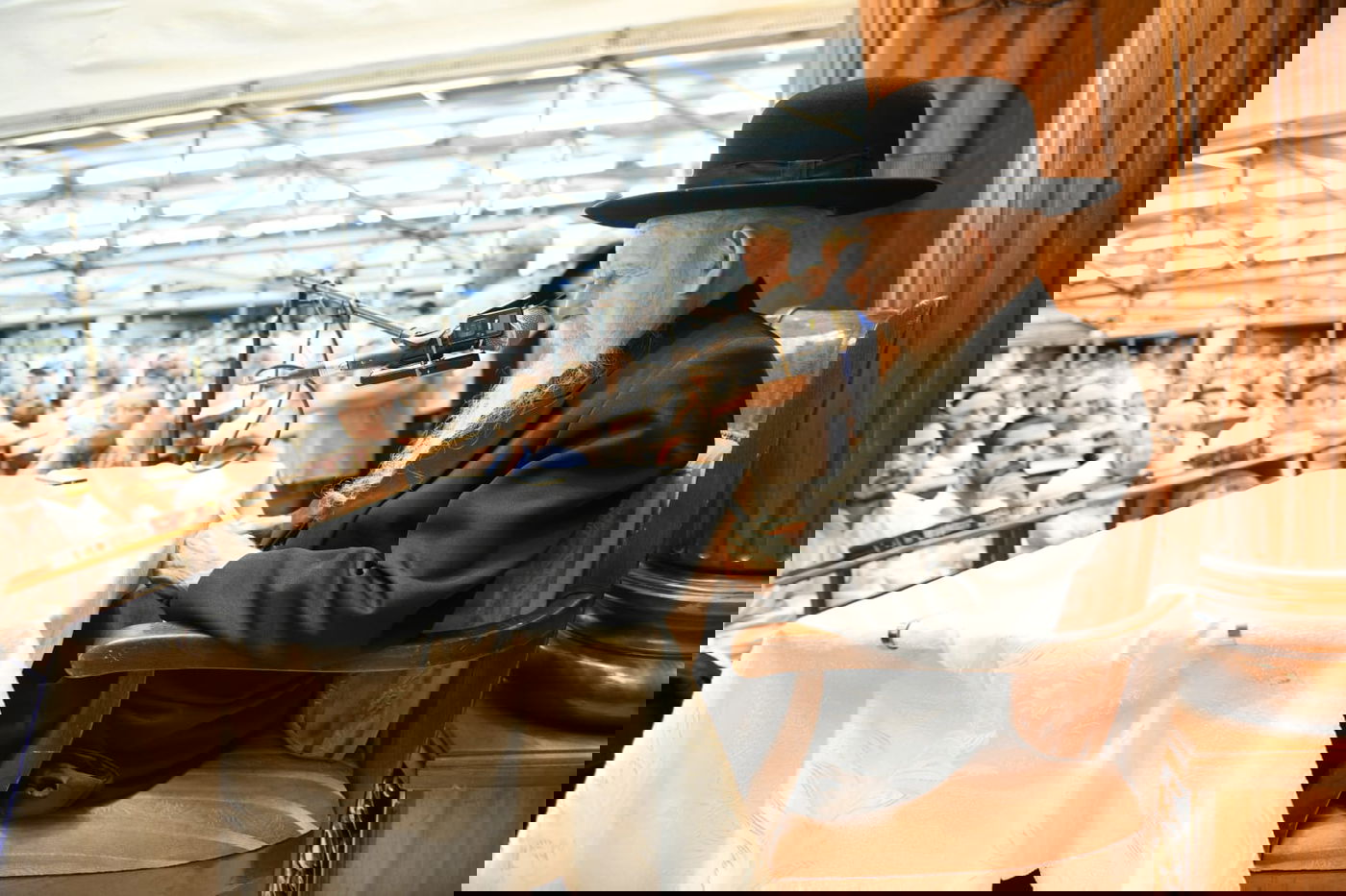 ערב יום הדין: אלפים הגיעו לשמוע את ראש הישיבה הגרי"ג אדלשטיין • תיעוד