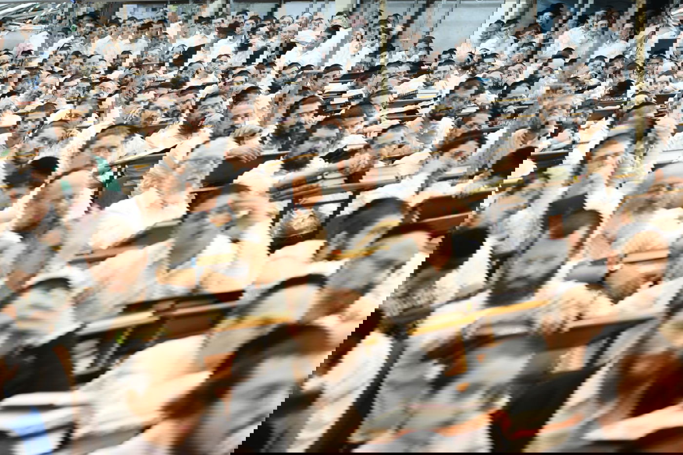 ערב יום הדין: אלפים הגיעו לשמוע את ראש הישיבה הגרי"ג אדלשטיין • תיעוד