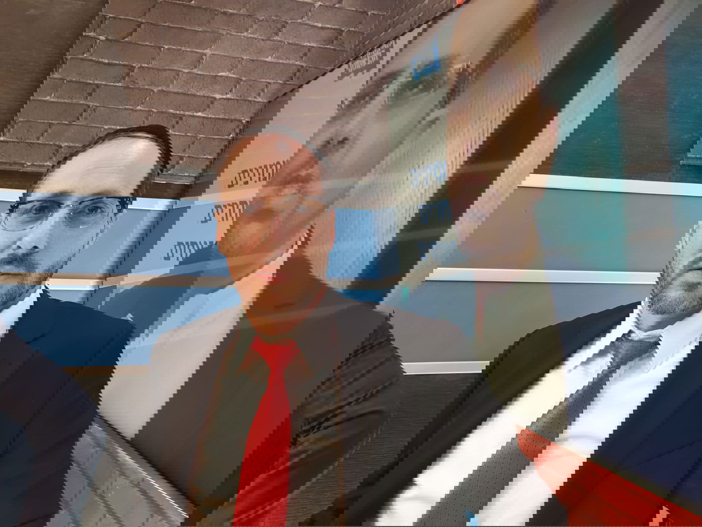 סקר 'אנשי השנה' של אתר כיכר השבת יצא לדרך; הצביעו