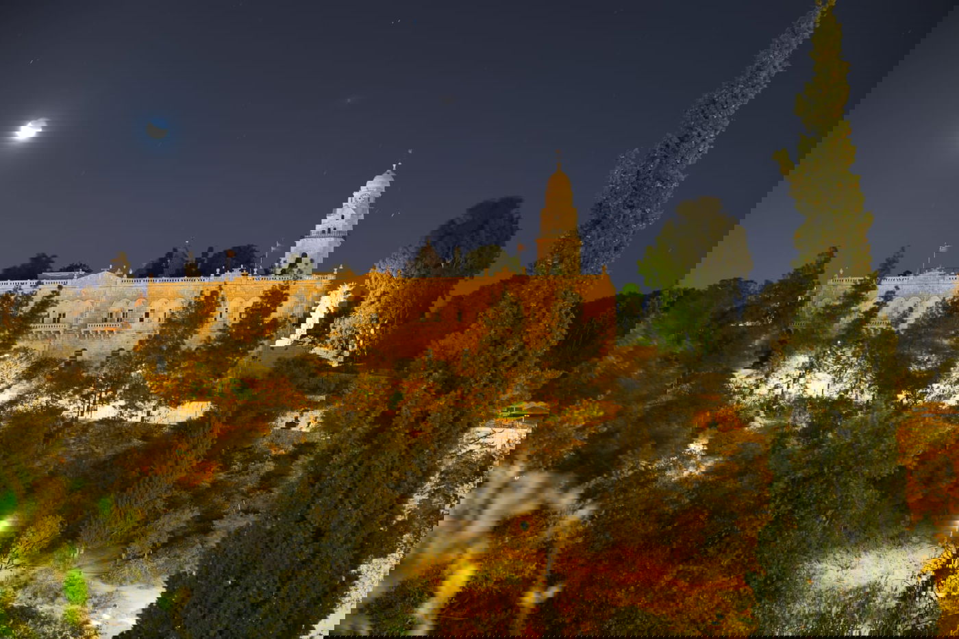 ימין משה הירושלמית מזווית מרהיבה  • צפו