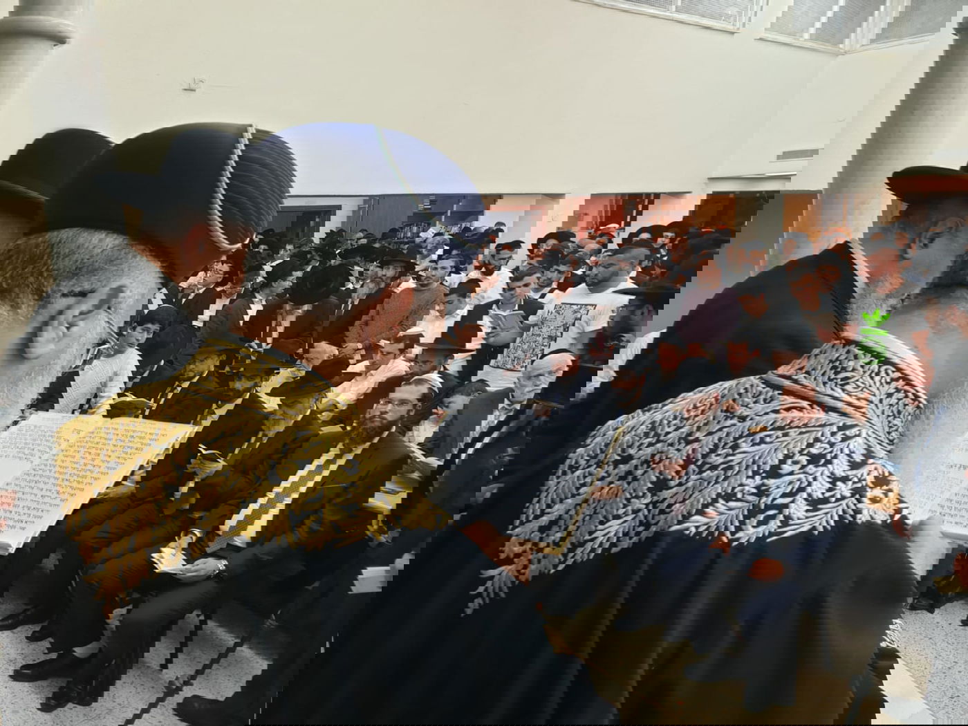 בחצות לילה: סליחות והתרת נדרים ב'יזדים'