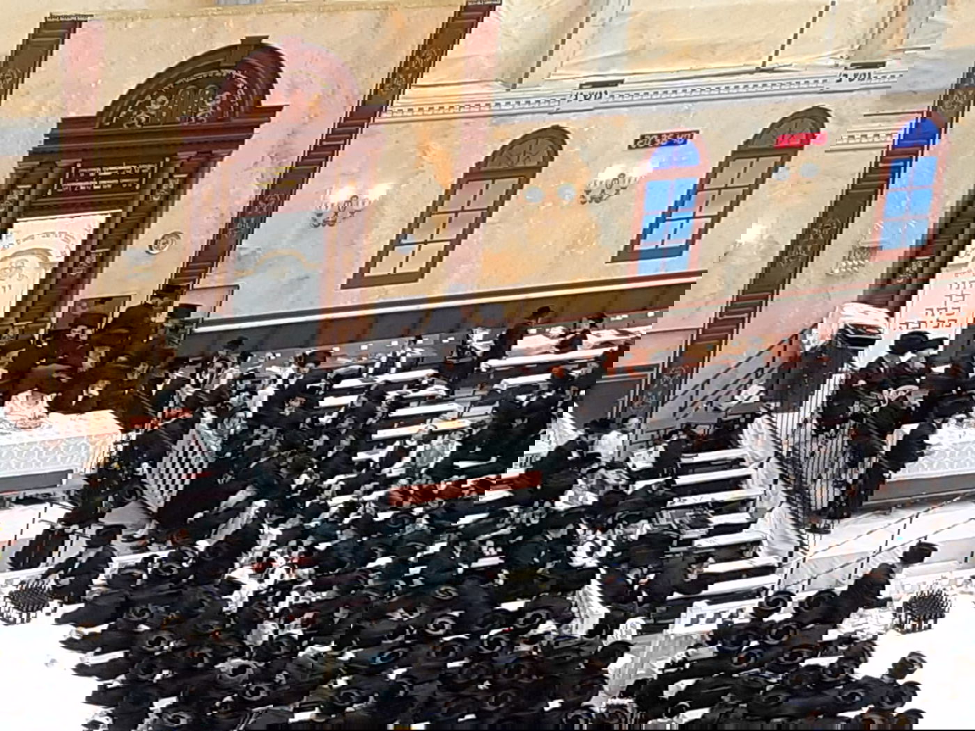 צפו: האדמו"ר מויז'ניץ במעמד נעילת החג