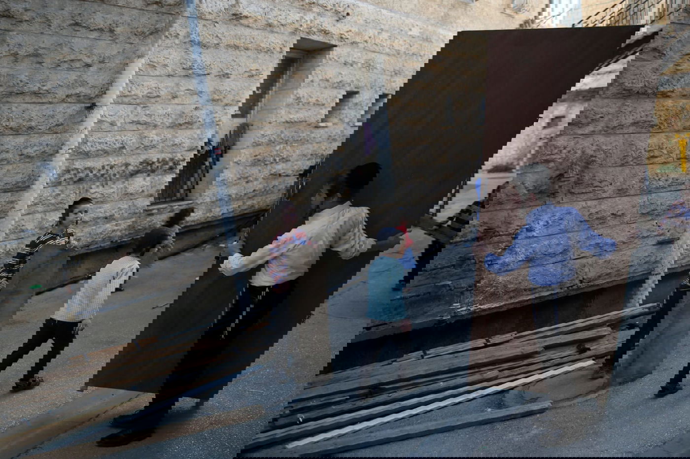 בלי בלעטל: בירושלים נערכים לחג הסוכות