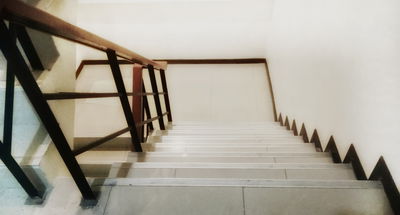 שני פעוטות נפלו במדרגות - מצבם בינוני