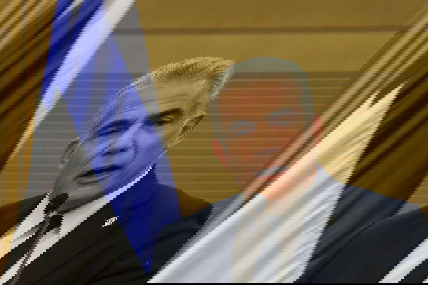 לפיד הודיע: "מוותר על הרוטציה - בשביל ממשלת אחדות"