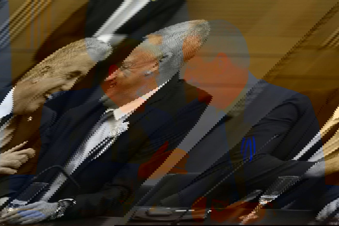 לפיד הודיע: "מוותר על הרוטציה - בשביל ממשלת אחדות"