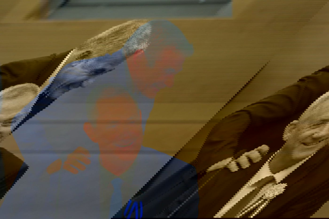 לפיד הודיע: "מוותר על הרוטציה - בשביל ממשלת אחדות"