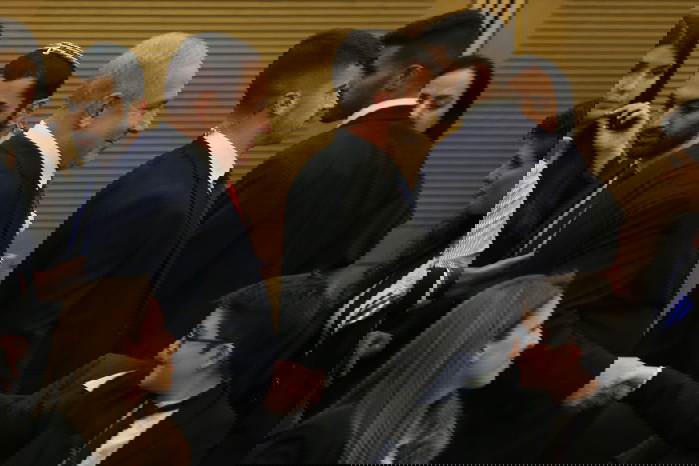 לפיד הודיע: "מוותר על הרוטציה - בשביל ממשלת אחדות"