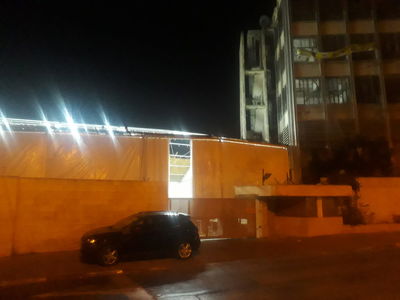 אולם הטישים מבחוץ