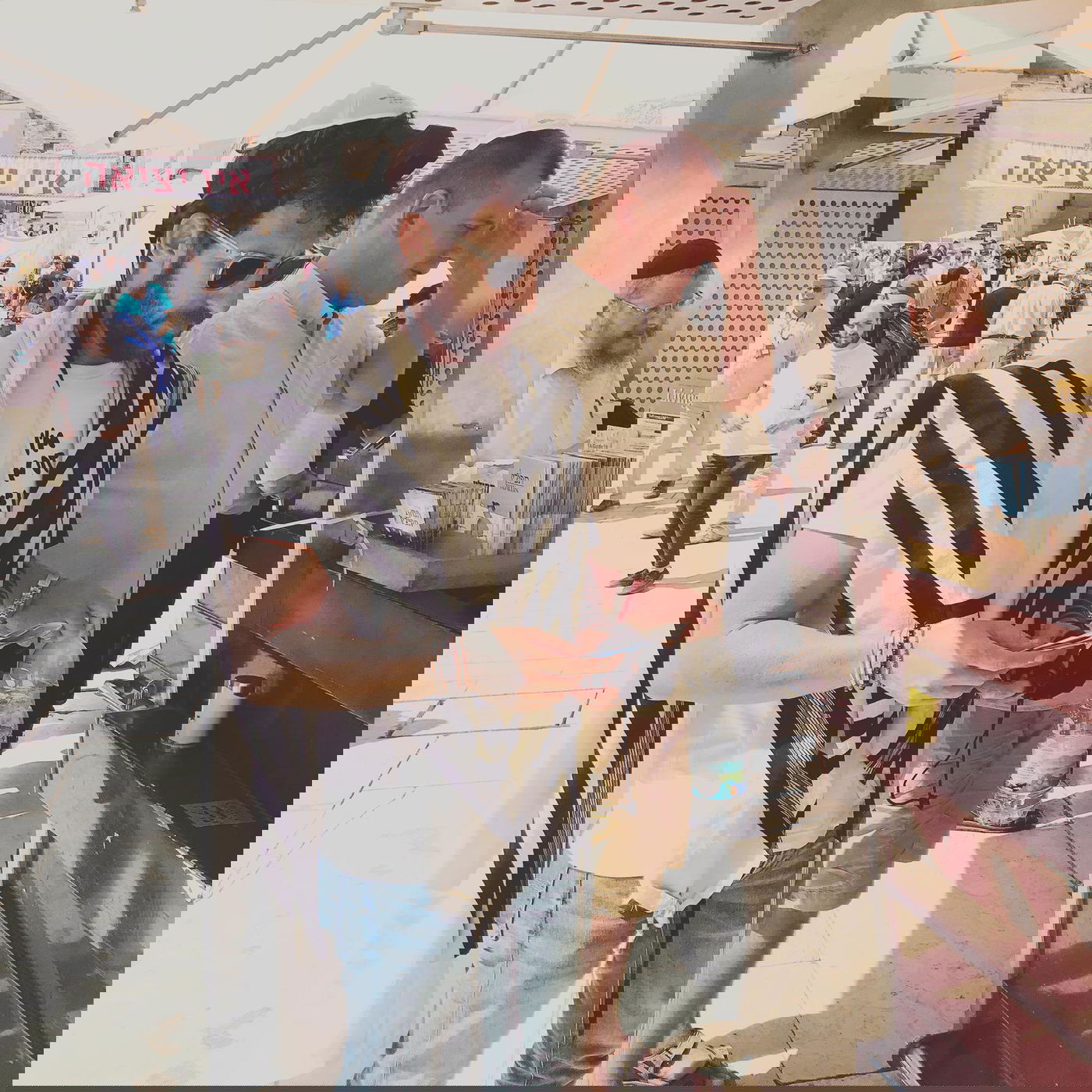 ימי התשובה: השחקן המוכר התפלל בכותל