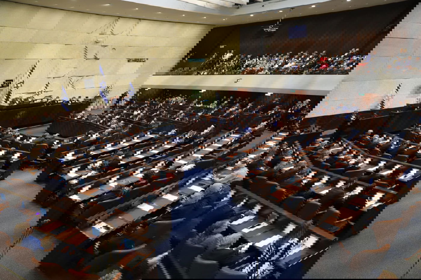 הנשיא ריבלין: "האזרחים הוציאו לכם כרטיס אדום"