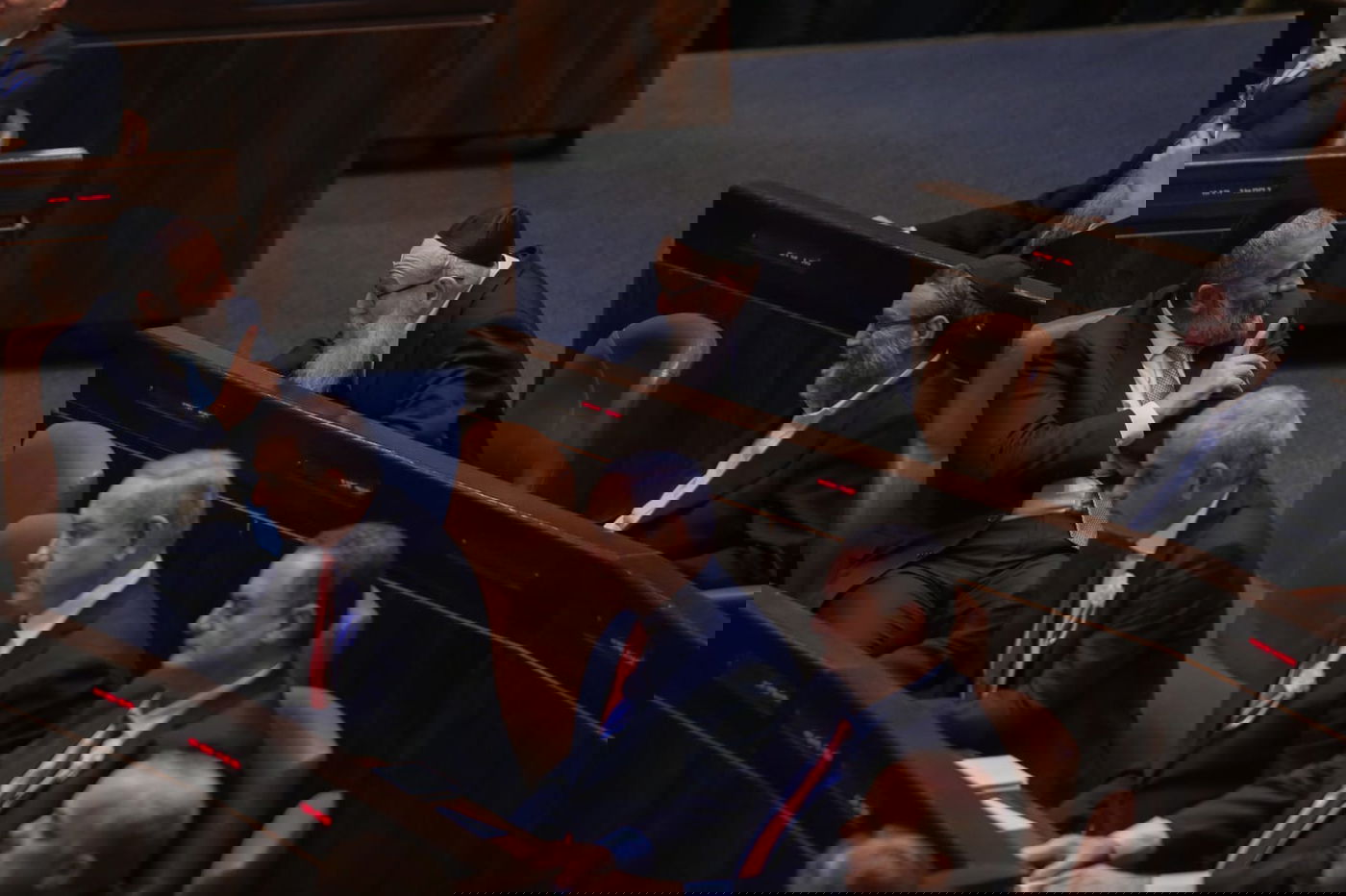 הנשיא ריבלין: "האזרחים הוציאו לכם כרטיס אדום"