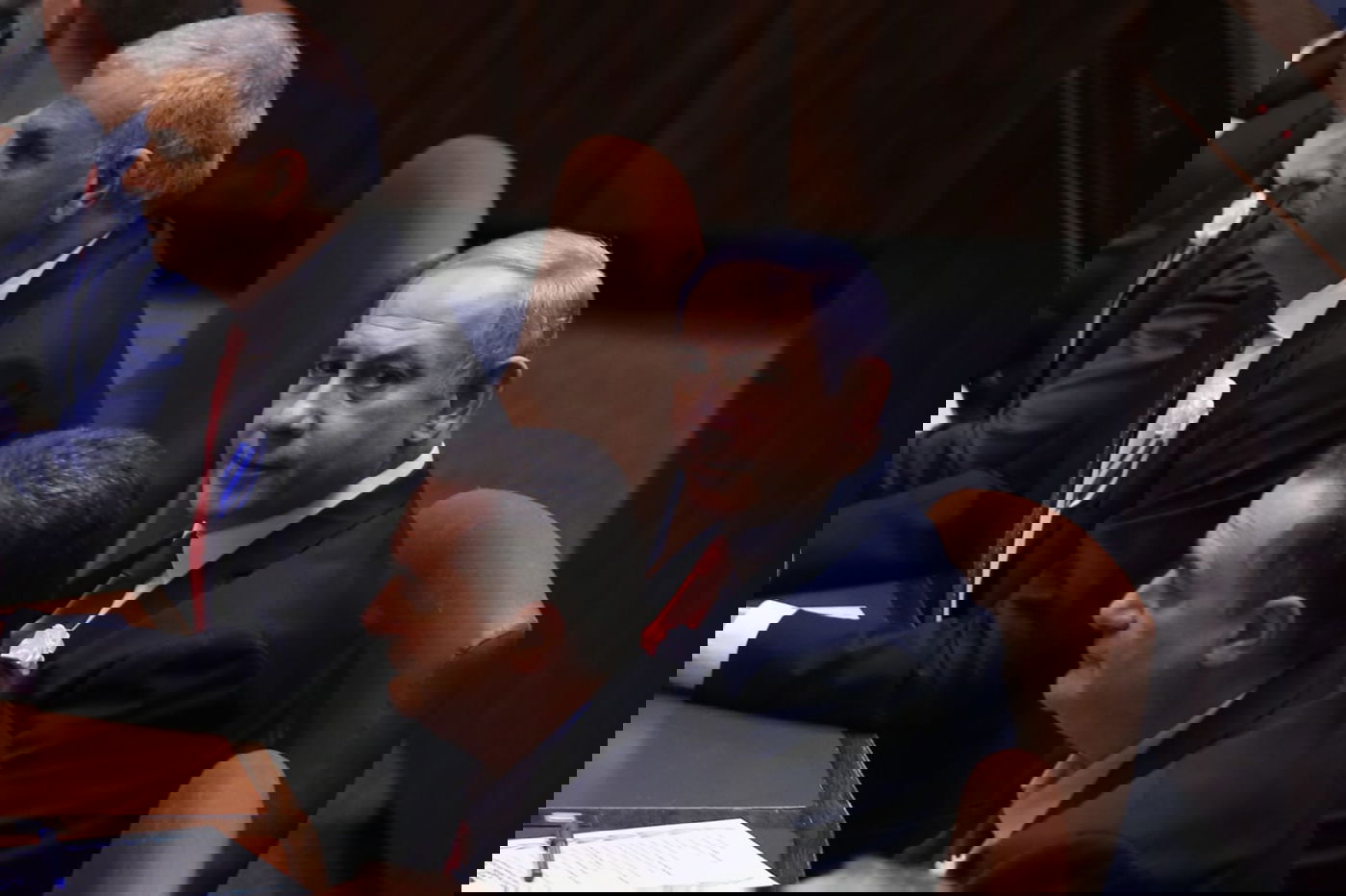 הנשיא ריבלין: "האזרחים הוציאו לכם כרטיס אדום"