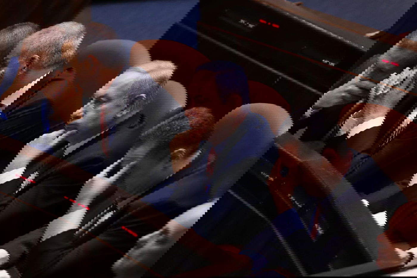 הנשיא ריבלין: "האזרחים הוציאו לכם כרטיס אדום"