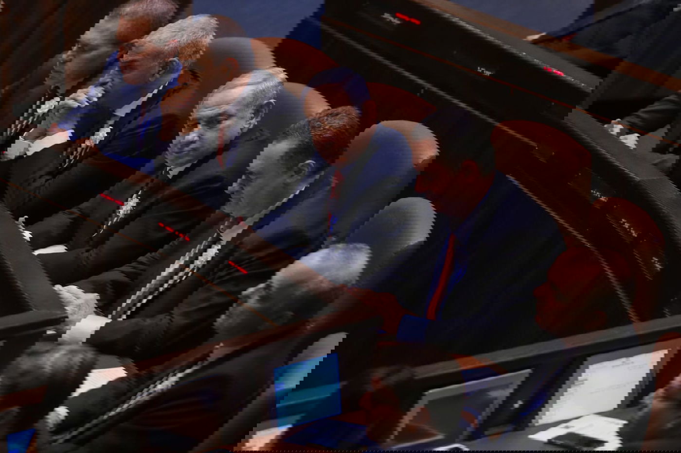 הנשיא ריבלין: "האזרחים הוציאו לכם כרטיס אדום"