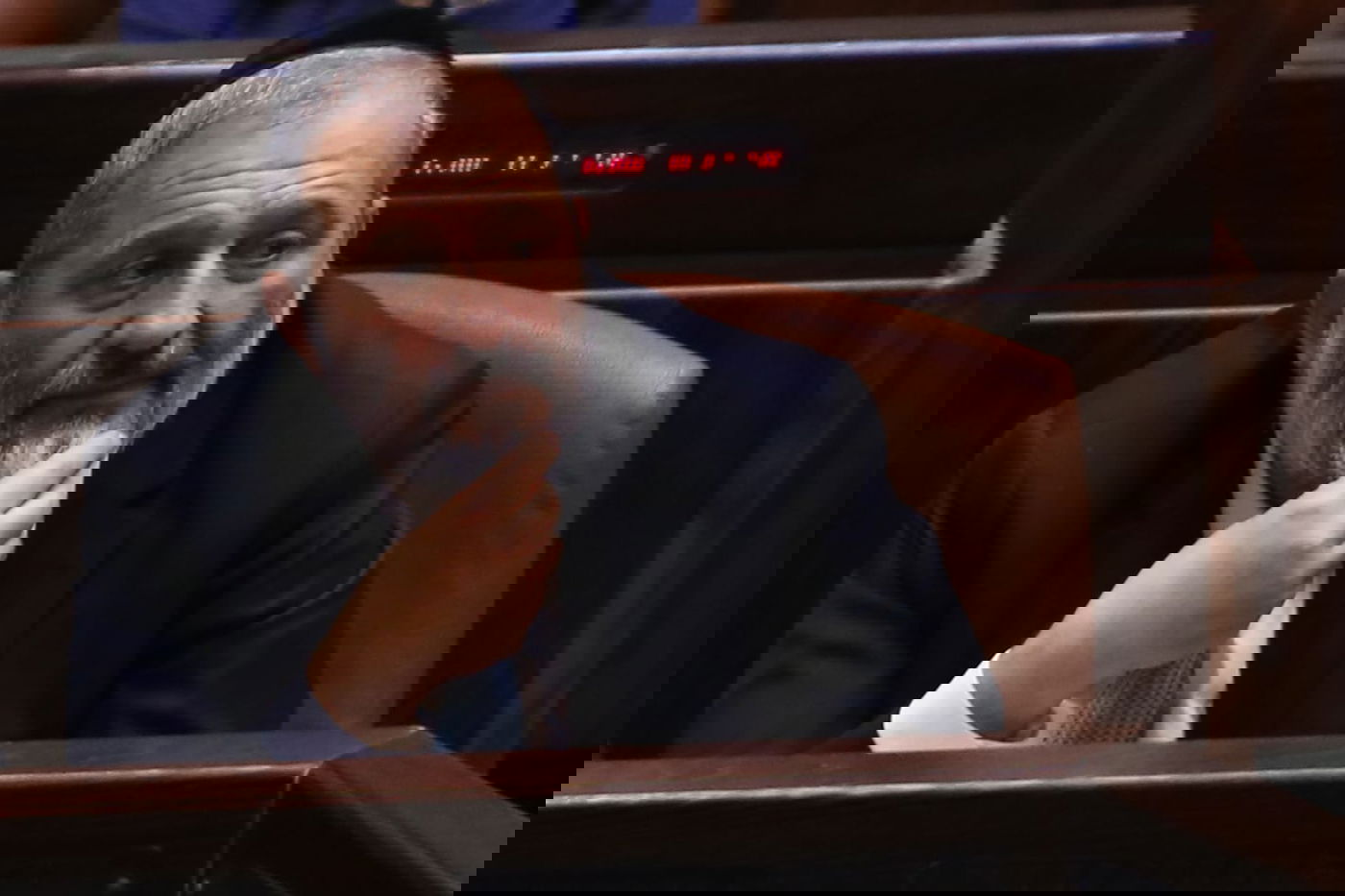 הנשיא ריבלין: "האזרחים הוציאו לכם כרטיס אדום"