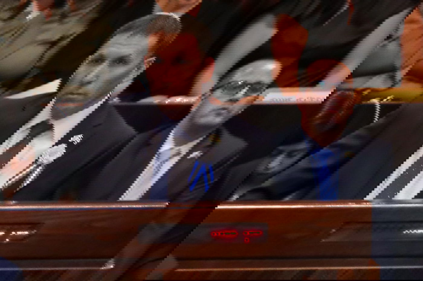 הנשיא ריבלין: "האזרחים הוציאו לכם כרטיס אדום"