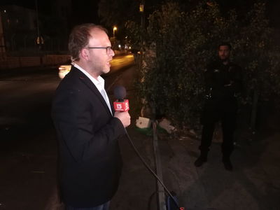 הכתב שהותקף בבוקר התייצב עם מאבטח