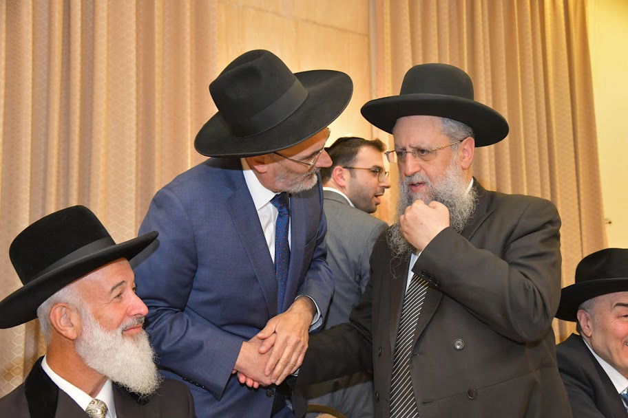 צפו בתיעוד: בעל ה'הלכה ברורה' הגר"ד יוסף אירס בנו