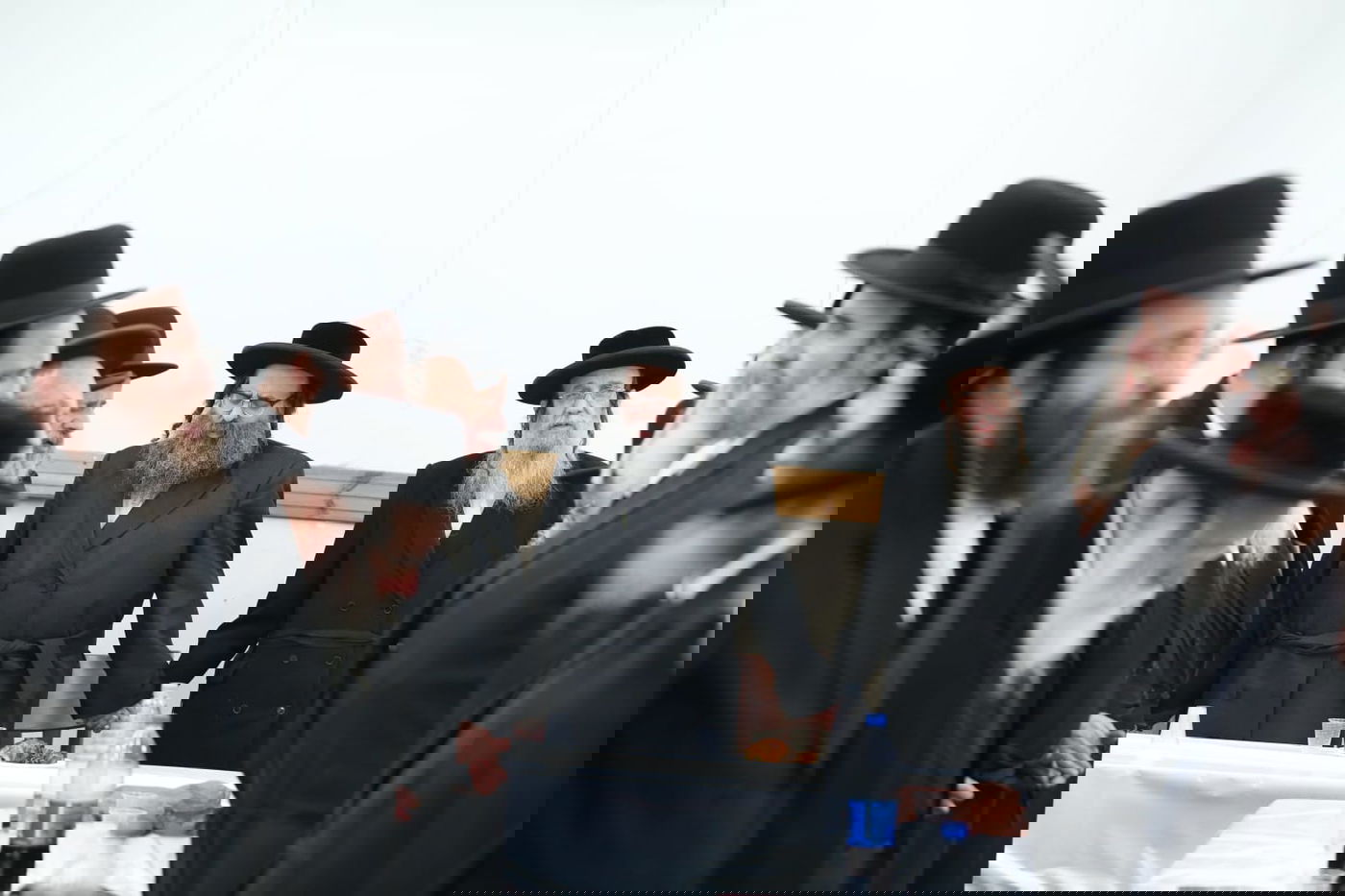 ראש ישיבת סאטמר  באמירת סליחות במירון