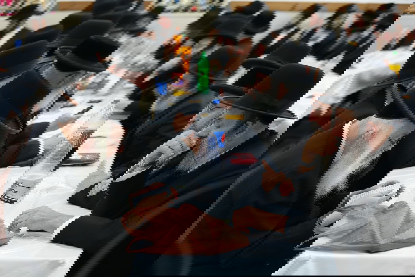 ראש ישיבת סאטמר  באמירת סליחות במירון