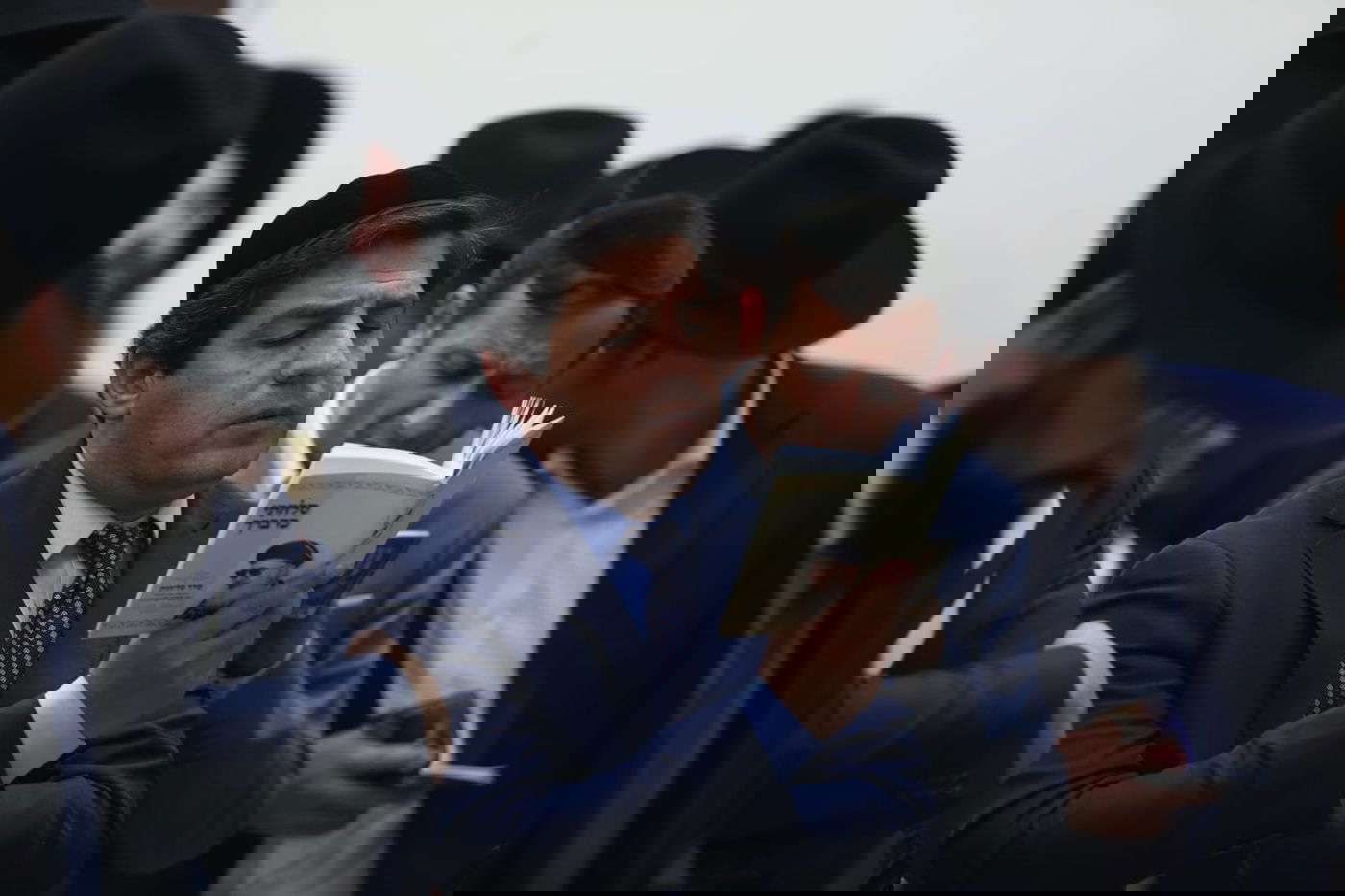 שבת שובה: הגרב"מ אזרחי ב'שיעור השבועי' ומעמד הסליחות ב'יזדים'