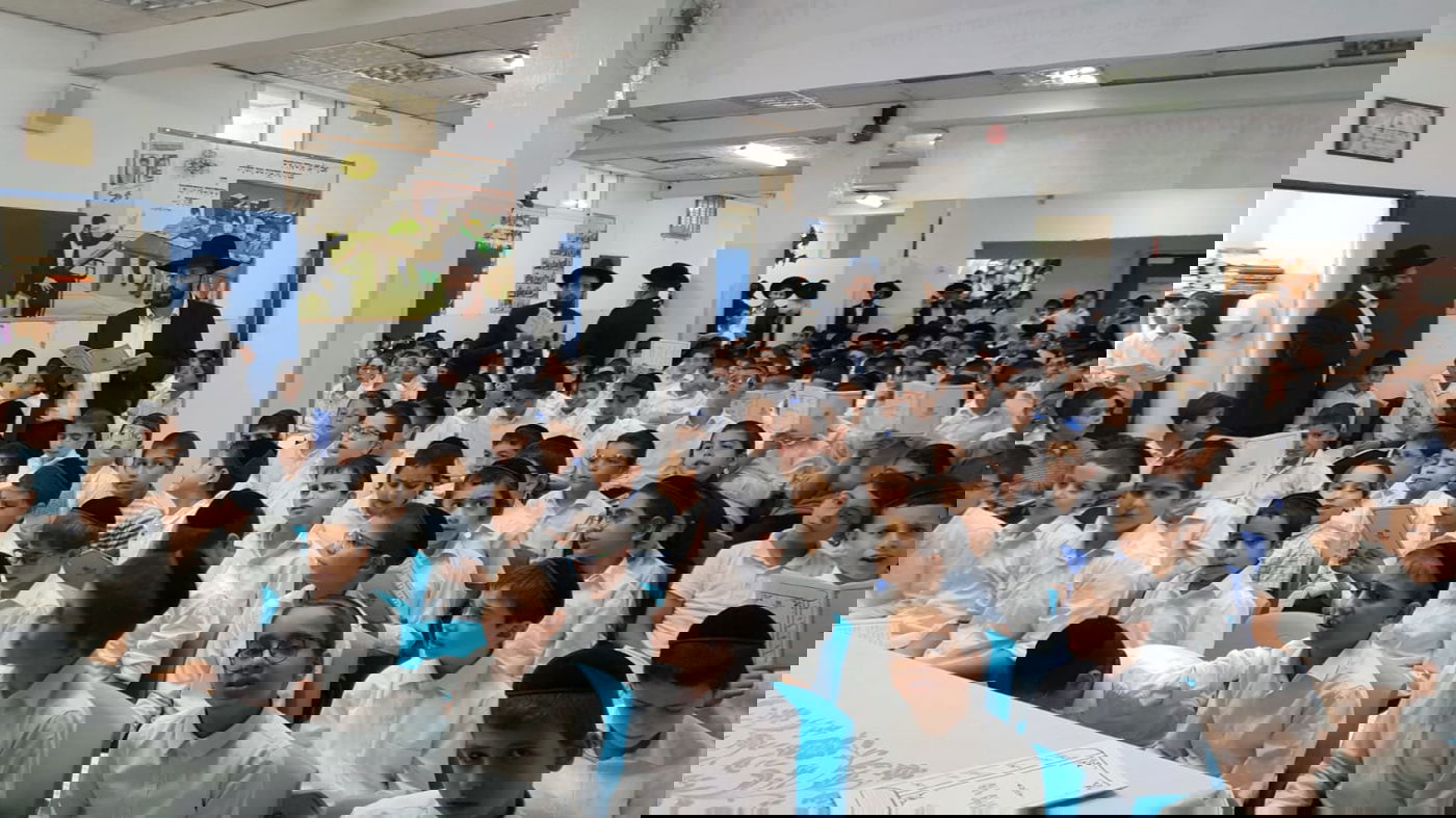 זקן הראשונים לציון בסליחות עם ילדי תשב"ר