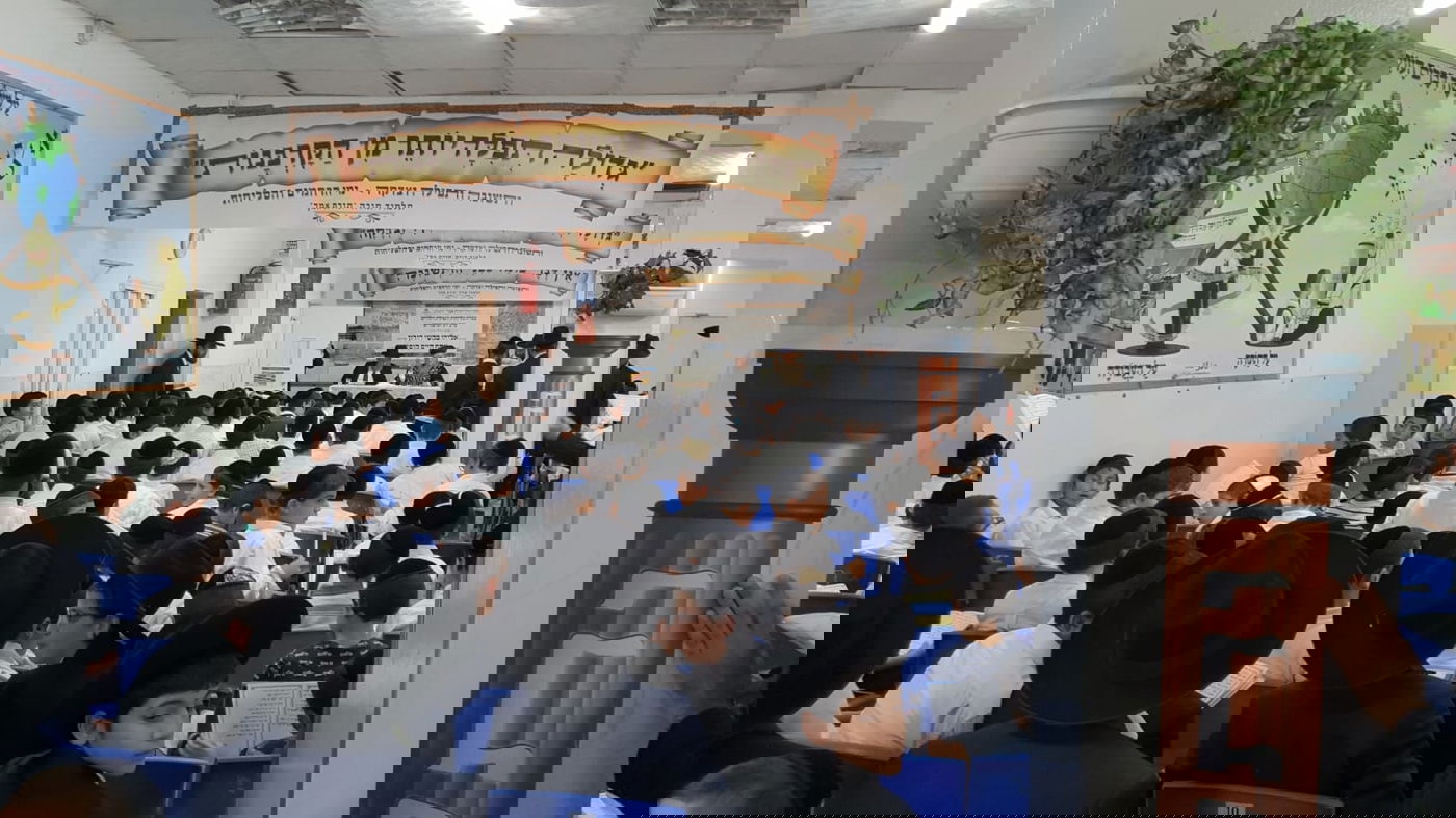 זקן הראשונים לציון בסליחות עם ילדי תשב"ר