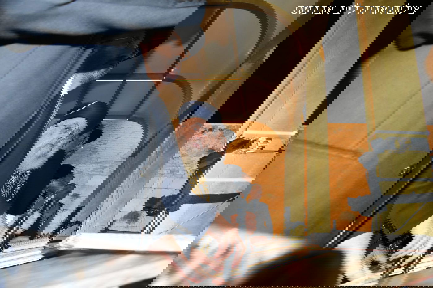 בגלימת אביו: הראשון לציון במעמד הסליחות בכותל