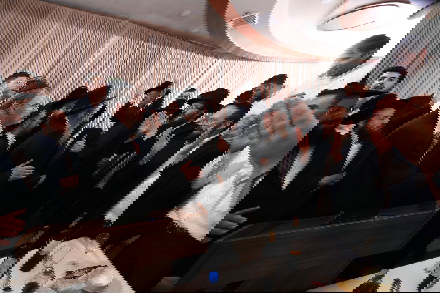 בערב כיפור: הבחורים קיבלו על עצמם לסיים את הש"ס