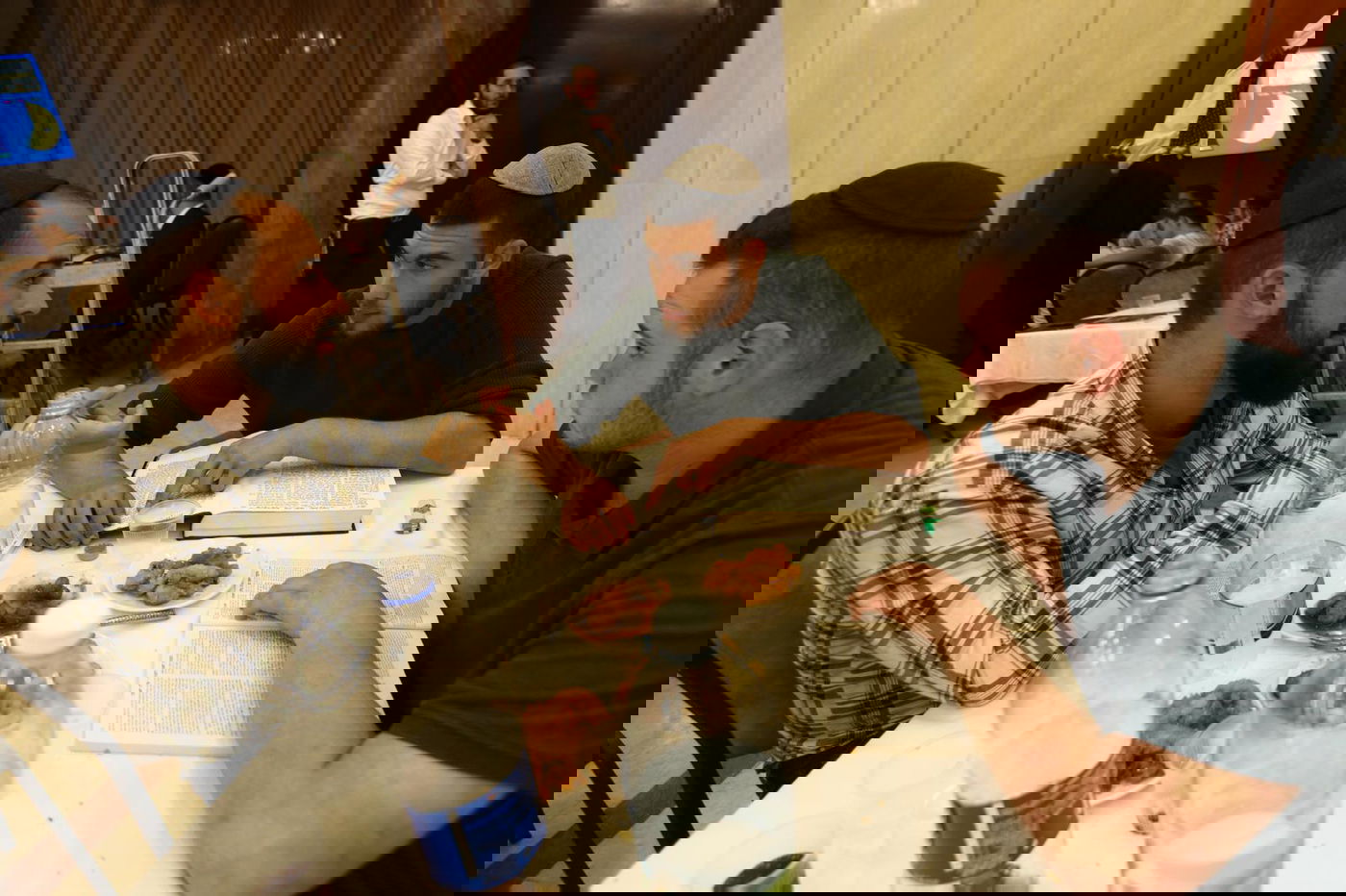 בערב כיפור: הבחורים קיבלו על עצמם לסיים את הש"ס