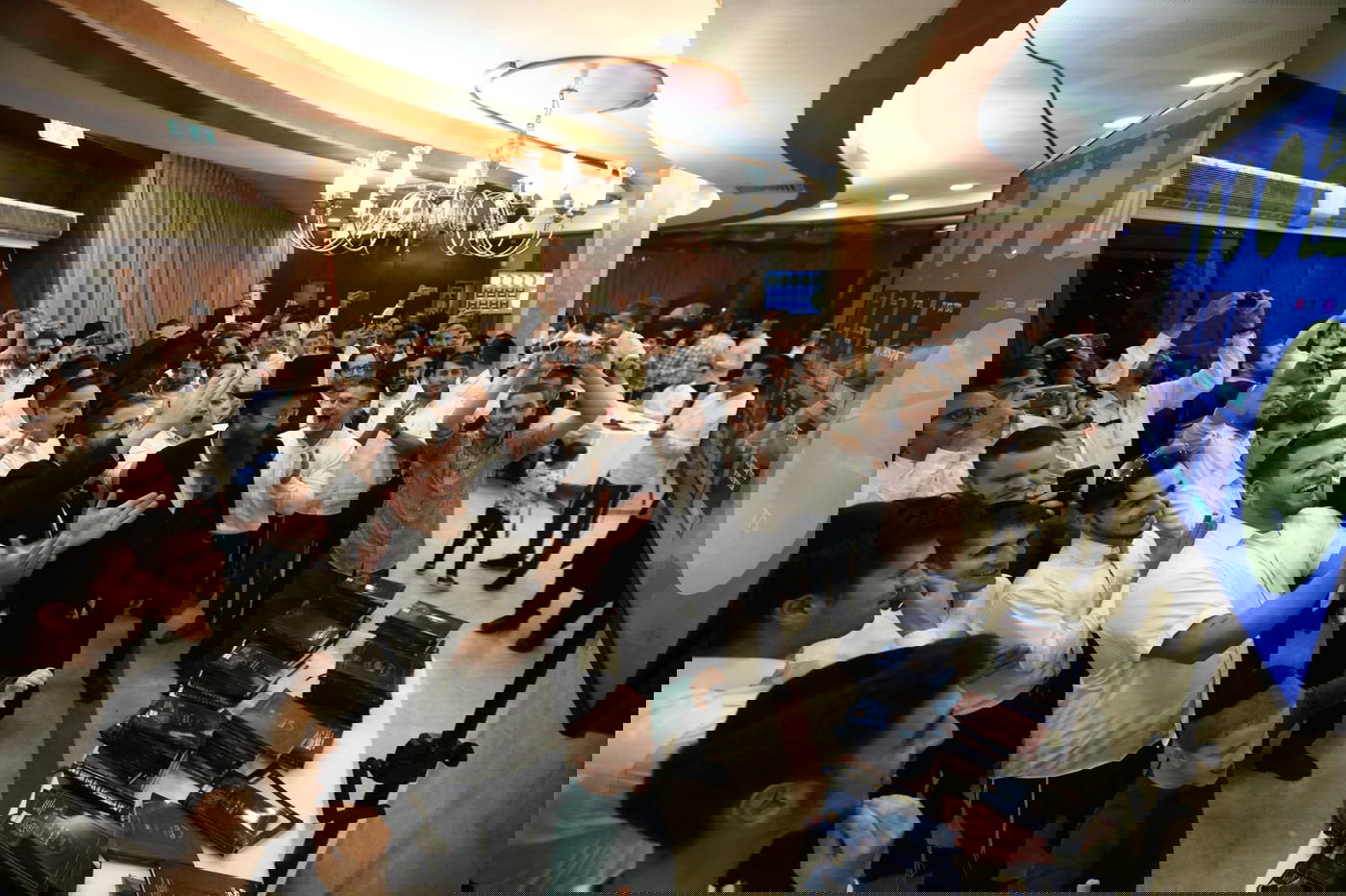 בערב כיפור: הבחורים קיבלו על עצמם לסיים את הש"ס