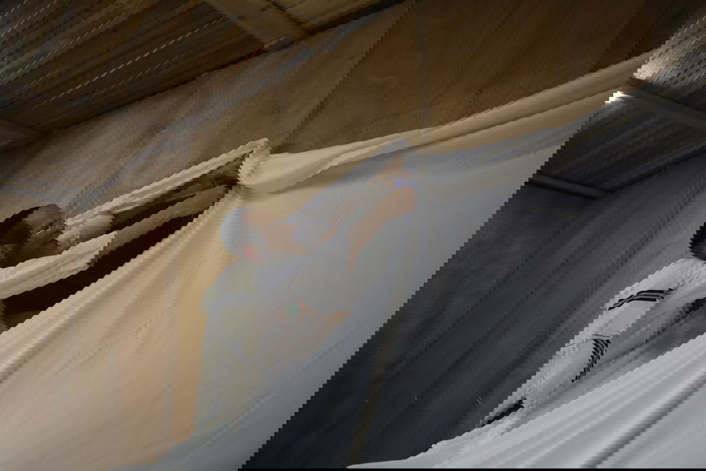 ד' מינים וסוכות: מוצאי כיפור - במאה שערים