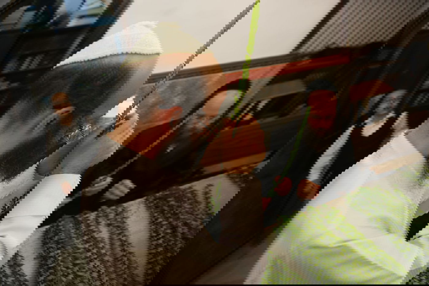 ד' מינים וסוכות: מוצאי כיפור - במאה שערים