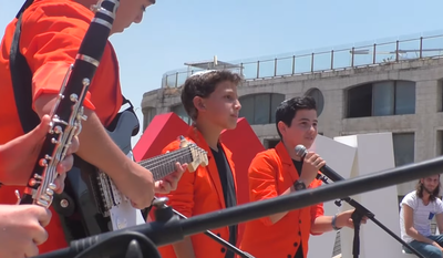 להקת הילדים 'אוקטביה' במאשאפ ישי ריבו