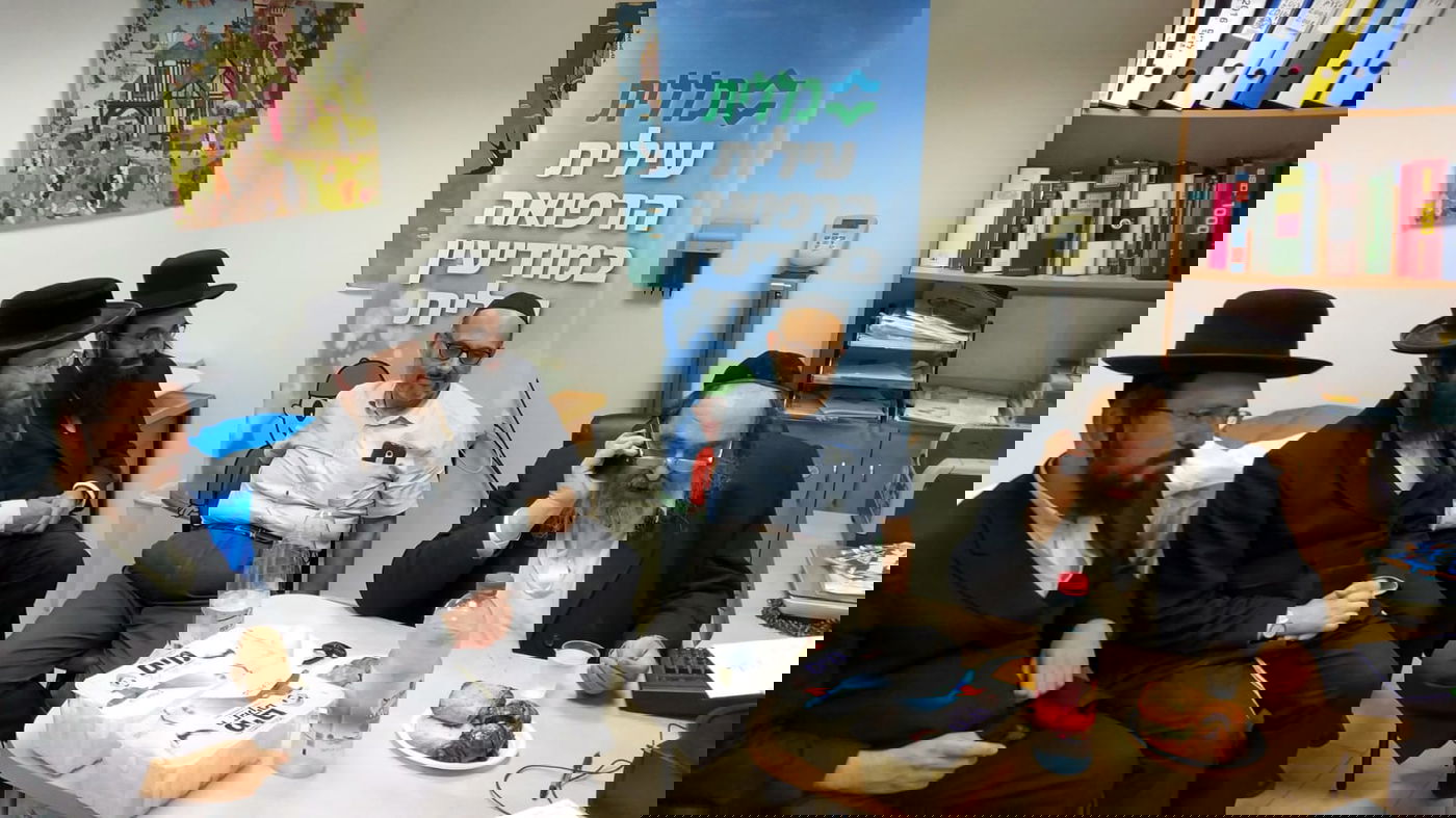 אלפי שאלות ברפואה והלכה במוקדי רפואה והלכה של "כללית" ברחבי הארץ