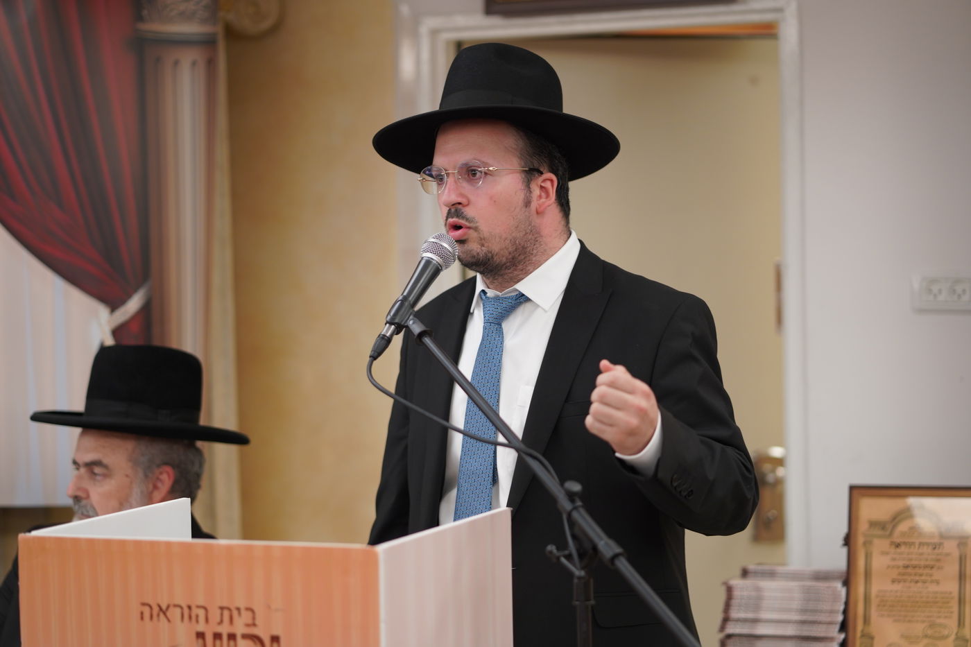 בבית מרן: 60 רבנים קיבלו תעודות הסמכה