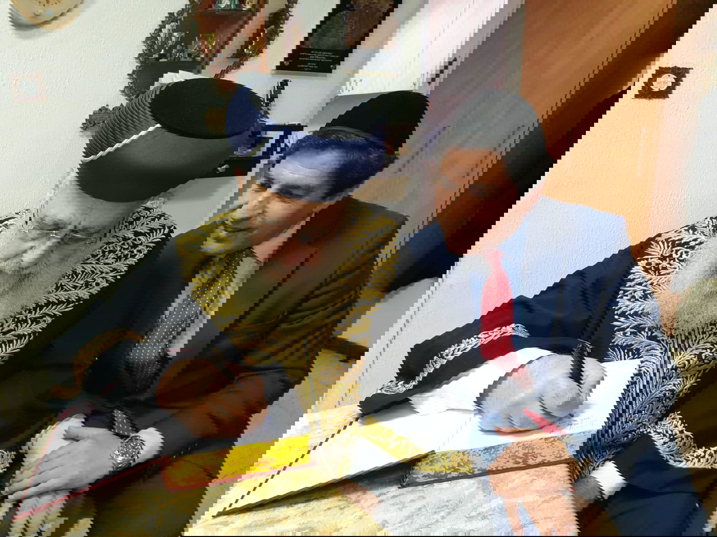 האתרוג התימני של הראשון לציון הגר"י יוסף • תיעוד