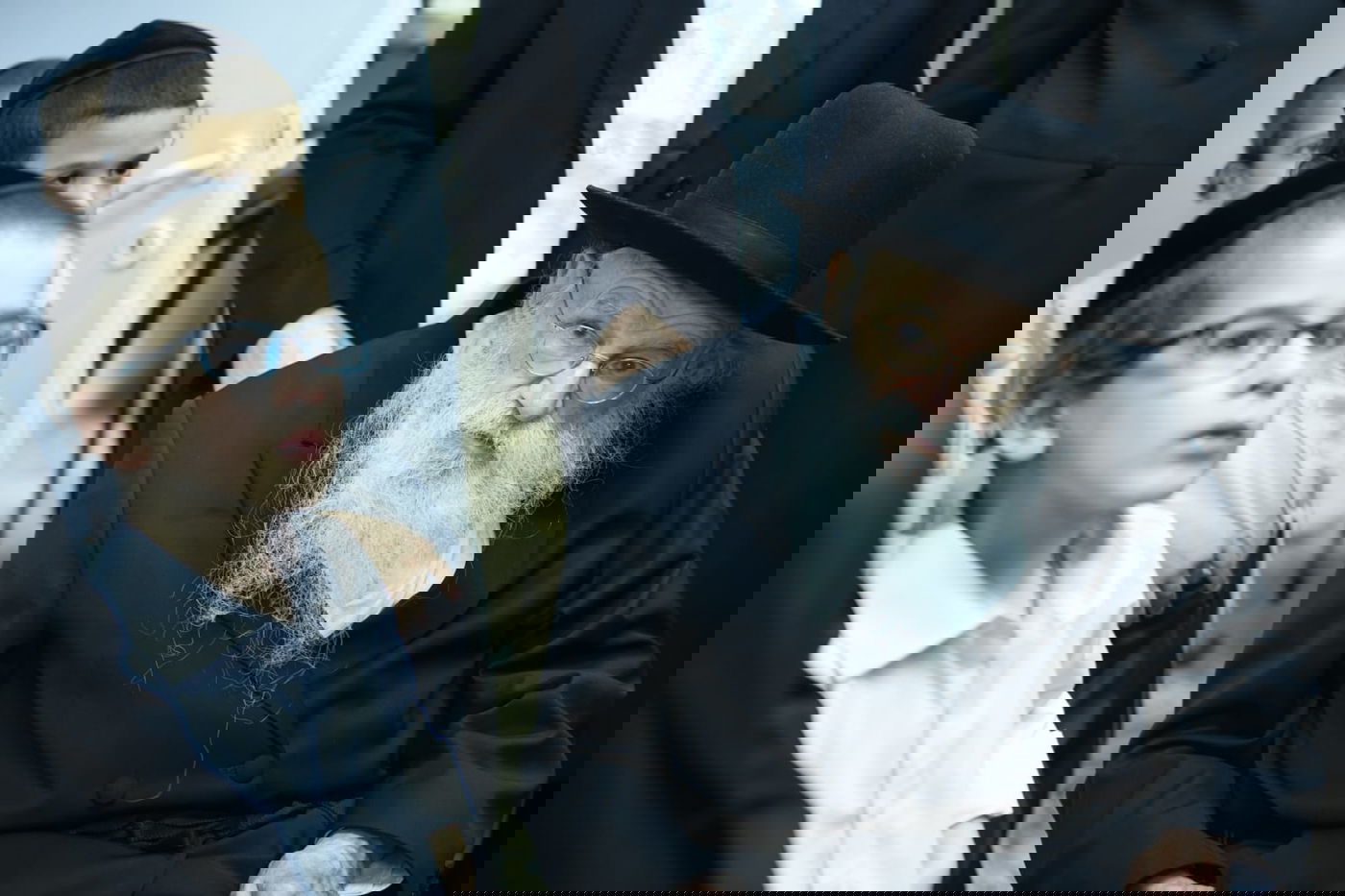 צפו: מהאתרוג עד ההבדלה; חג ראשון אצל הגאון רבי מאיר גריינמן