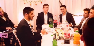 ישי שלר וחברים מגישים: "אושפי-זיץ"