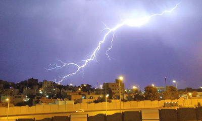 ברק, אמש בשכונת בית צפפא