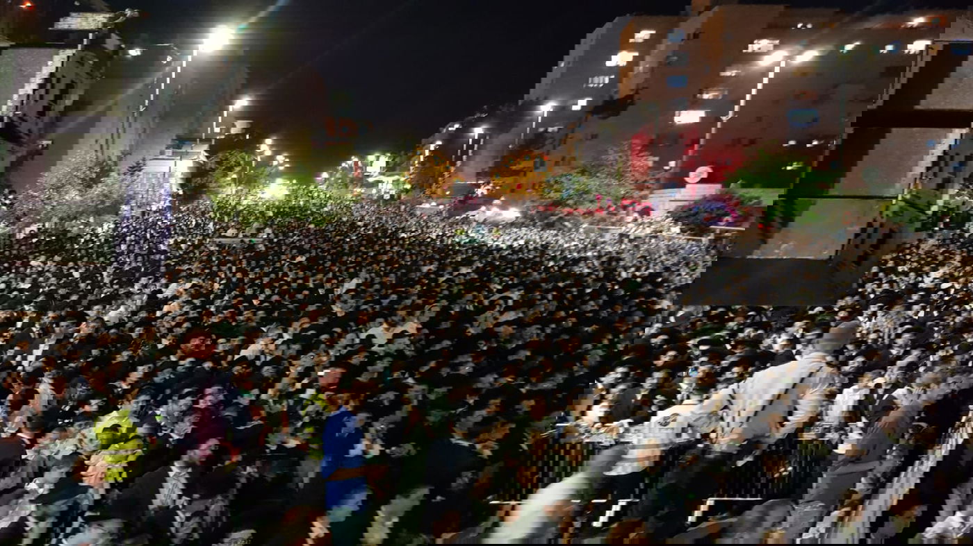 מרן הגר"ח קנייבסקי: קריסת הסוכות אינה 'סימן קללה'