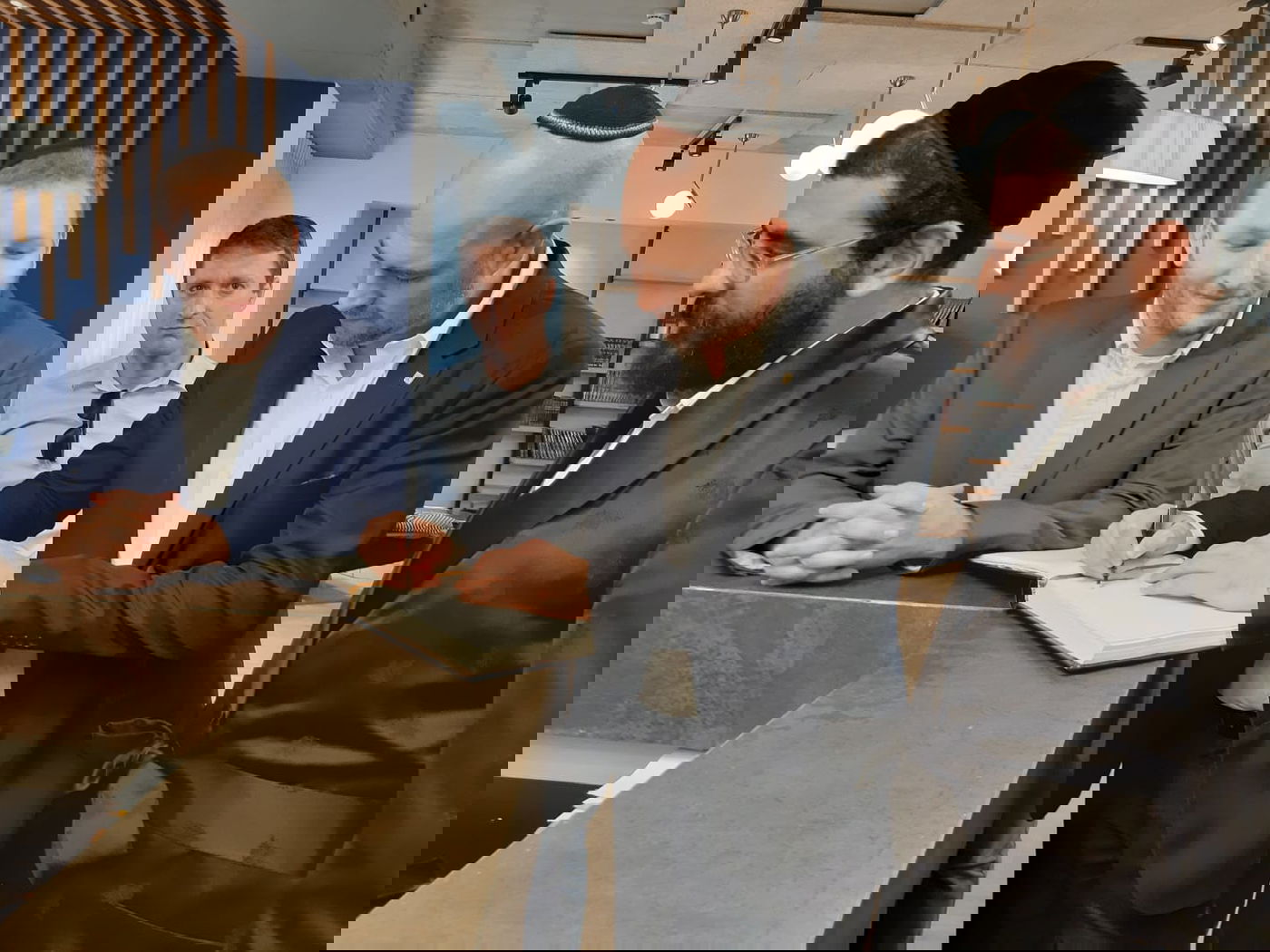 עורכי דין חרדים נפגשו עם שר המשפטים אמיר אוחנה