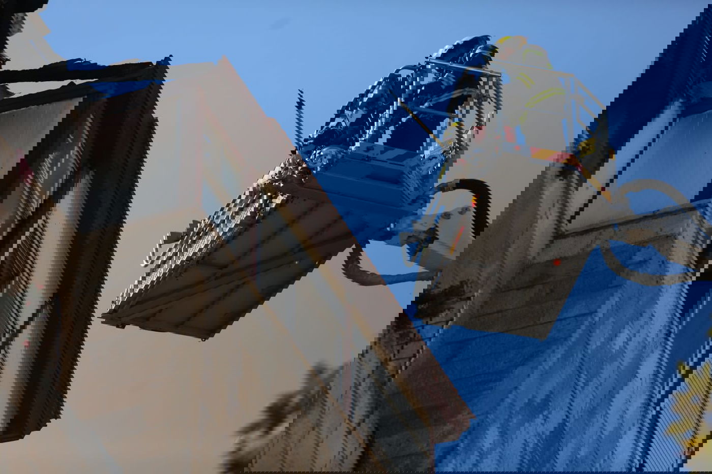 גבר בן 50 נפצע קשה מאוד בשריפה בירושלים