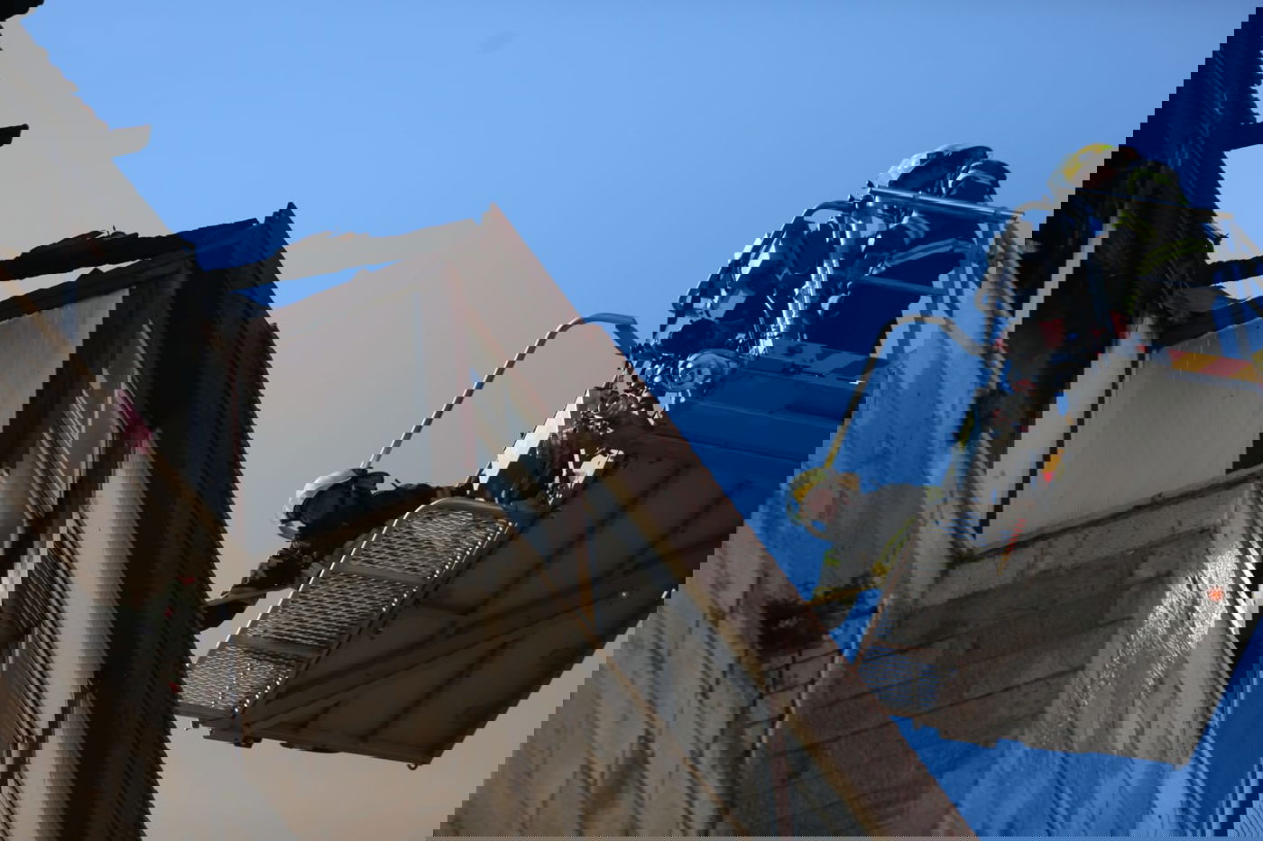 גבר בן 50 נפצע קשה מאוד בשריפה בירושלים