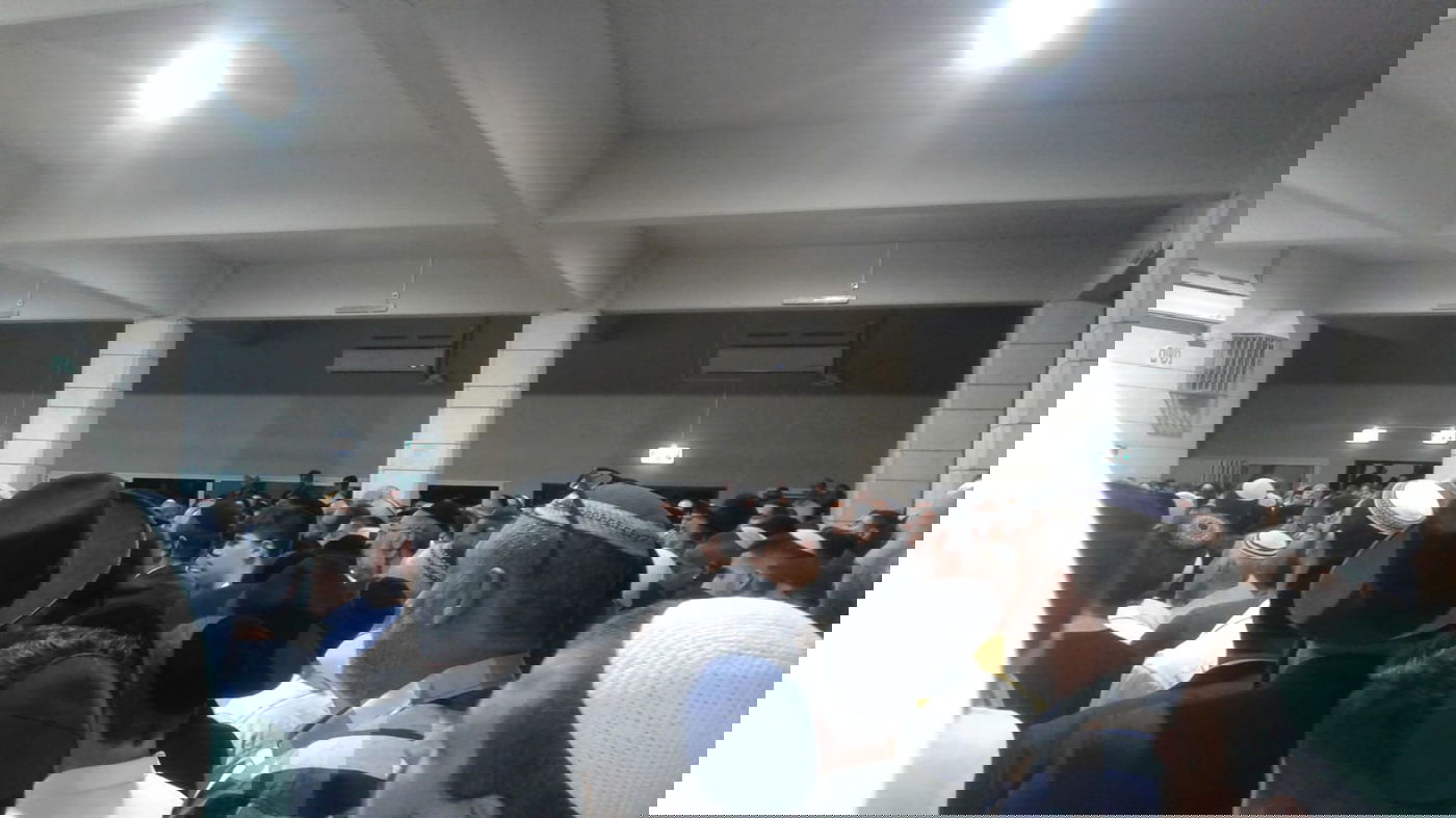 הלוויה כואבת - ללא הספדים, לאשר בן ה-14