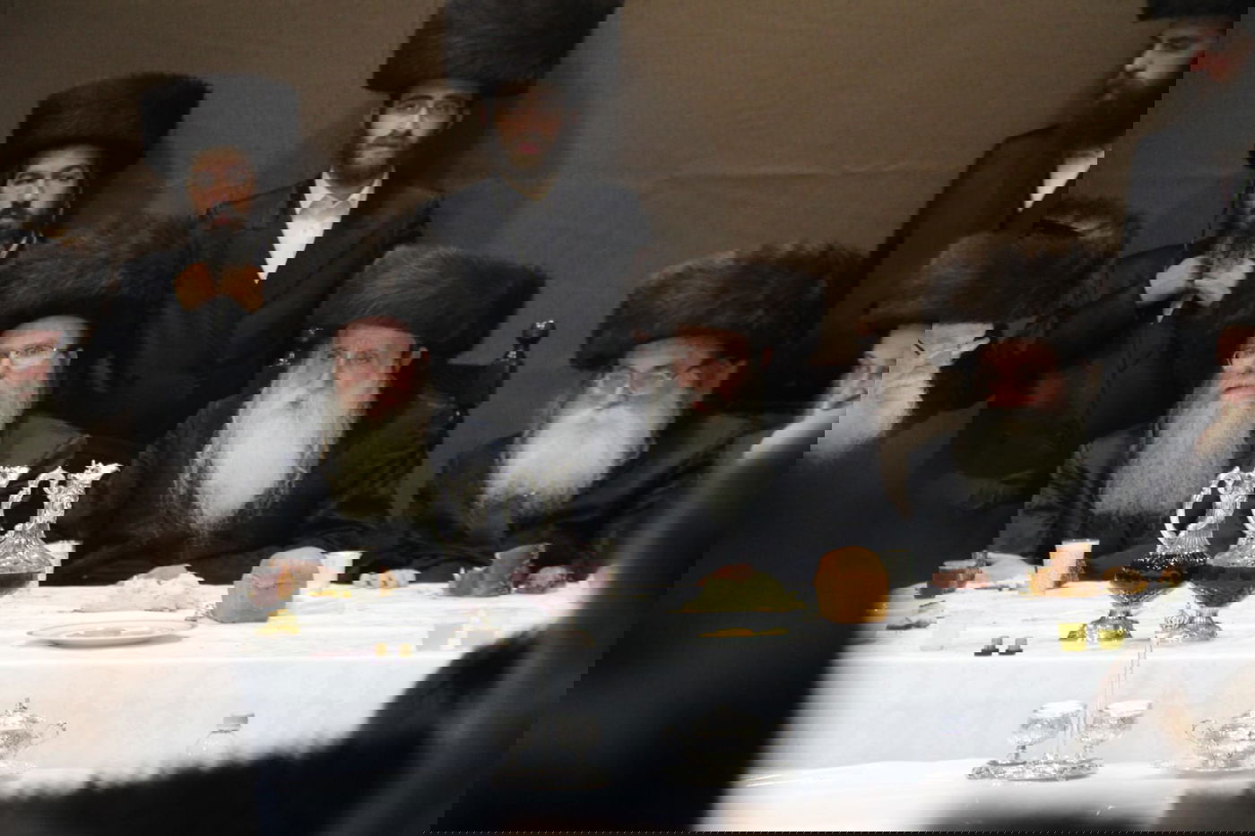 האדמו"ר ממכנובקא חילק 'פרנסה ברויט'